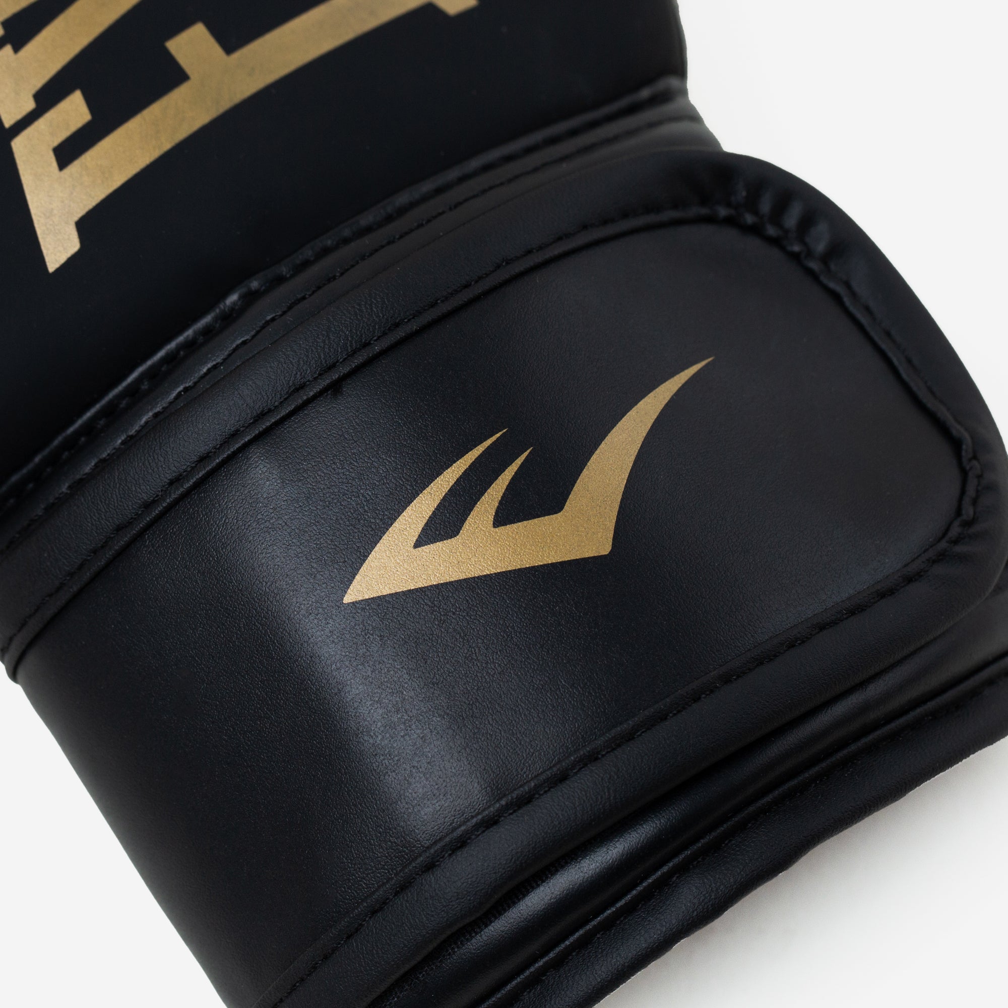 80lb Core Polycanvas Heavy Punching Bag and Glove Bundle - Image 8